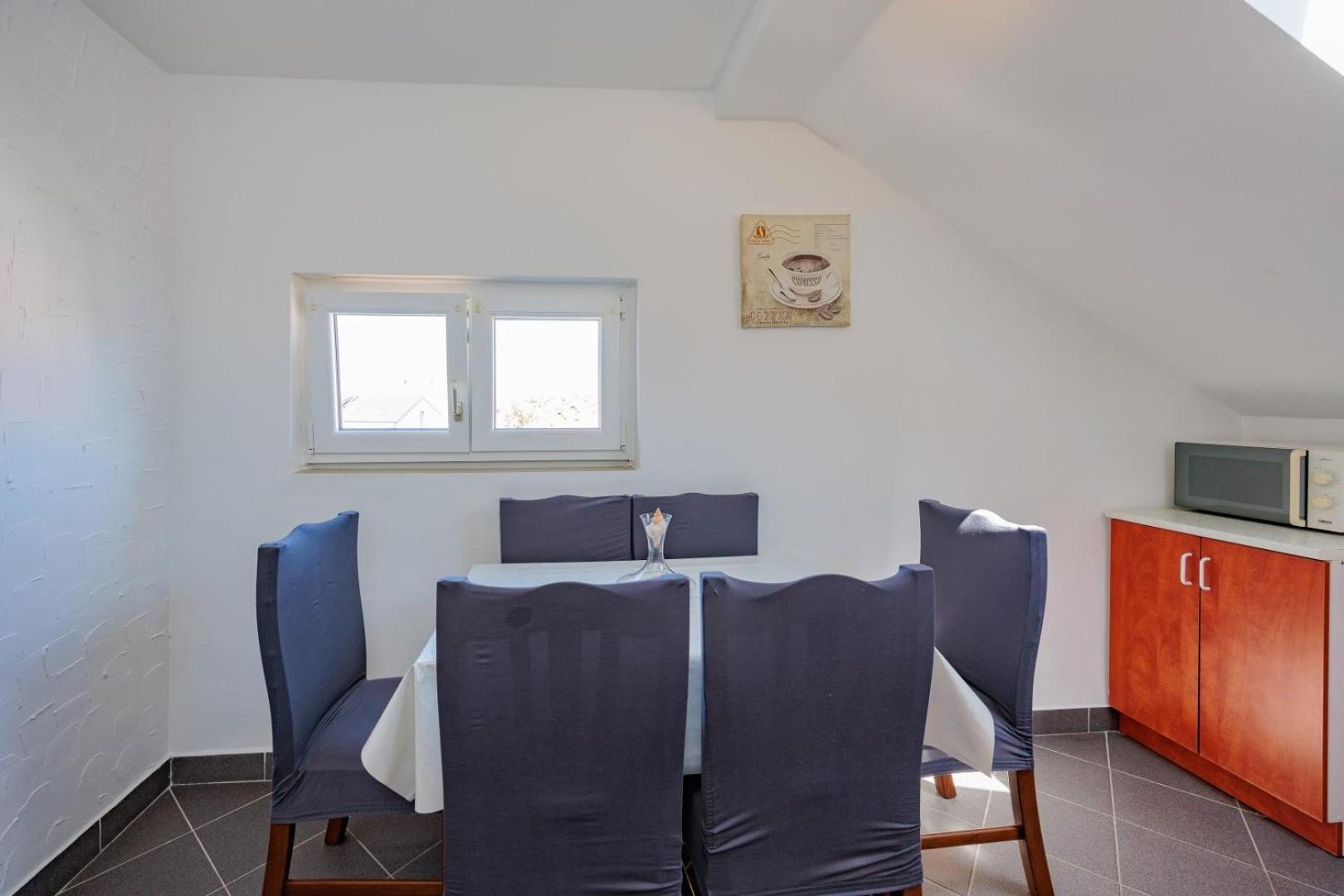 Crowonder Lucky Holiday House With Pool And Patio 30 Meters From The Beach Zadar Exterior photo