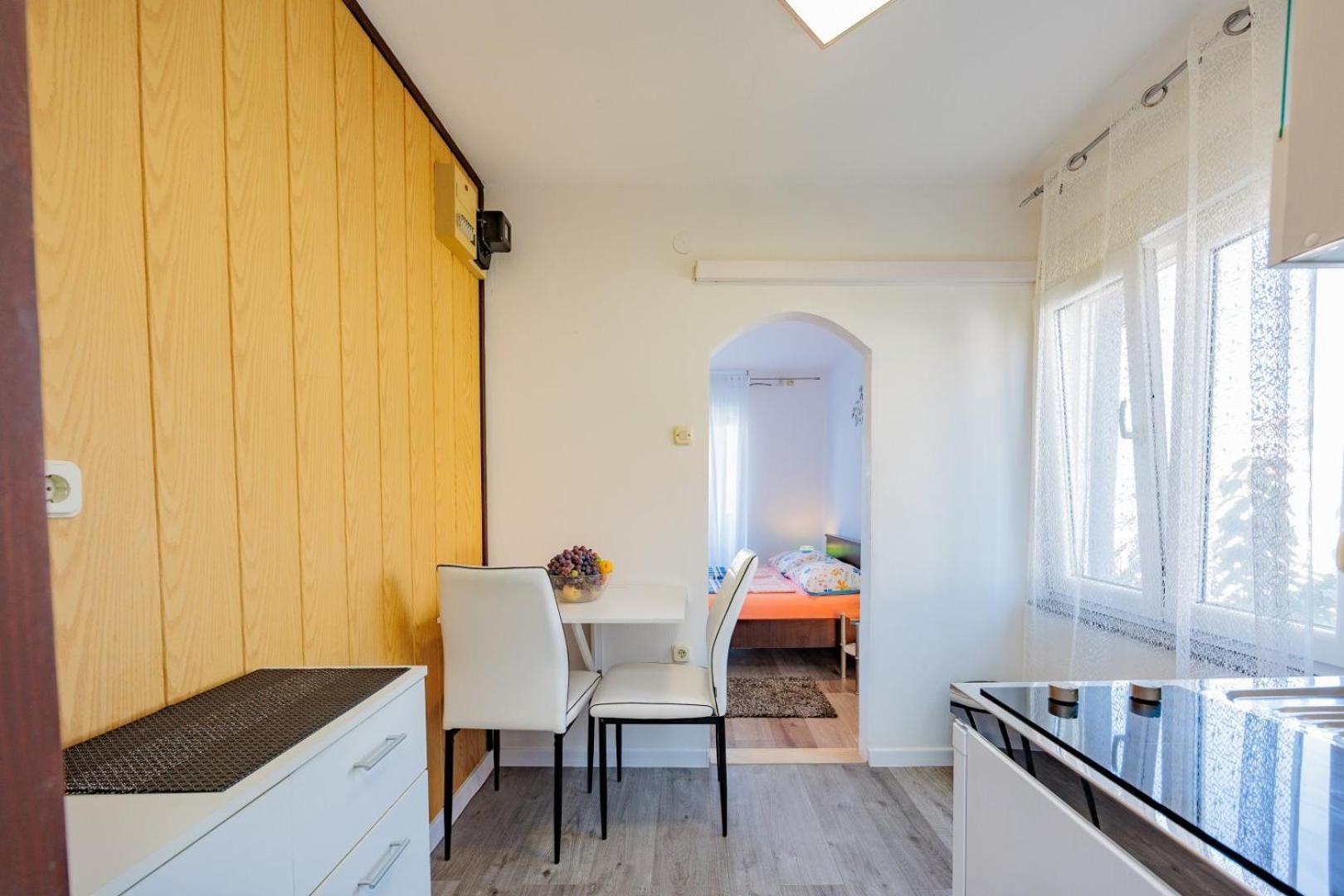 Crowonder Lucky Holiday House With Pool And Patio 30 Meters From The Beach Zadar Exterior photo